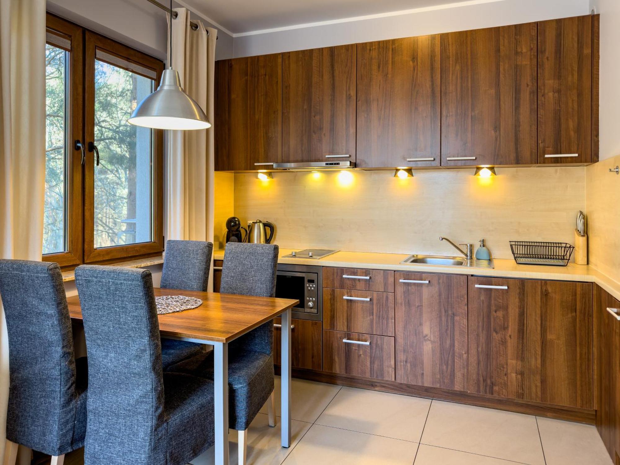 Villa 4 Pory Roku Jastrzębia Góra エクステリア 写真