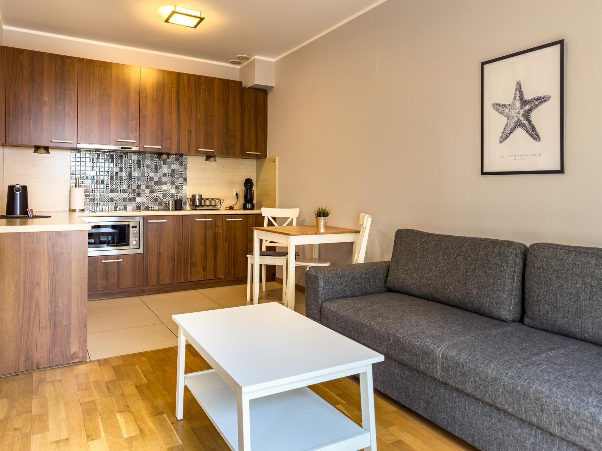 Villa 4 Pory Roku Jastrzębia Góra エクステリア 写真