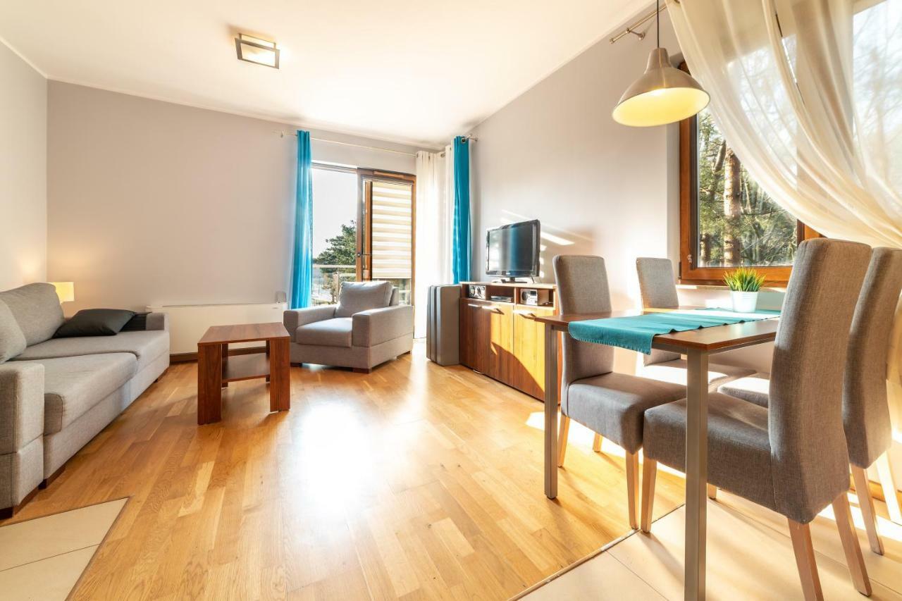 Villa 4 Pory Roku Jastrzębia Góra エクステリア 写真