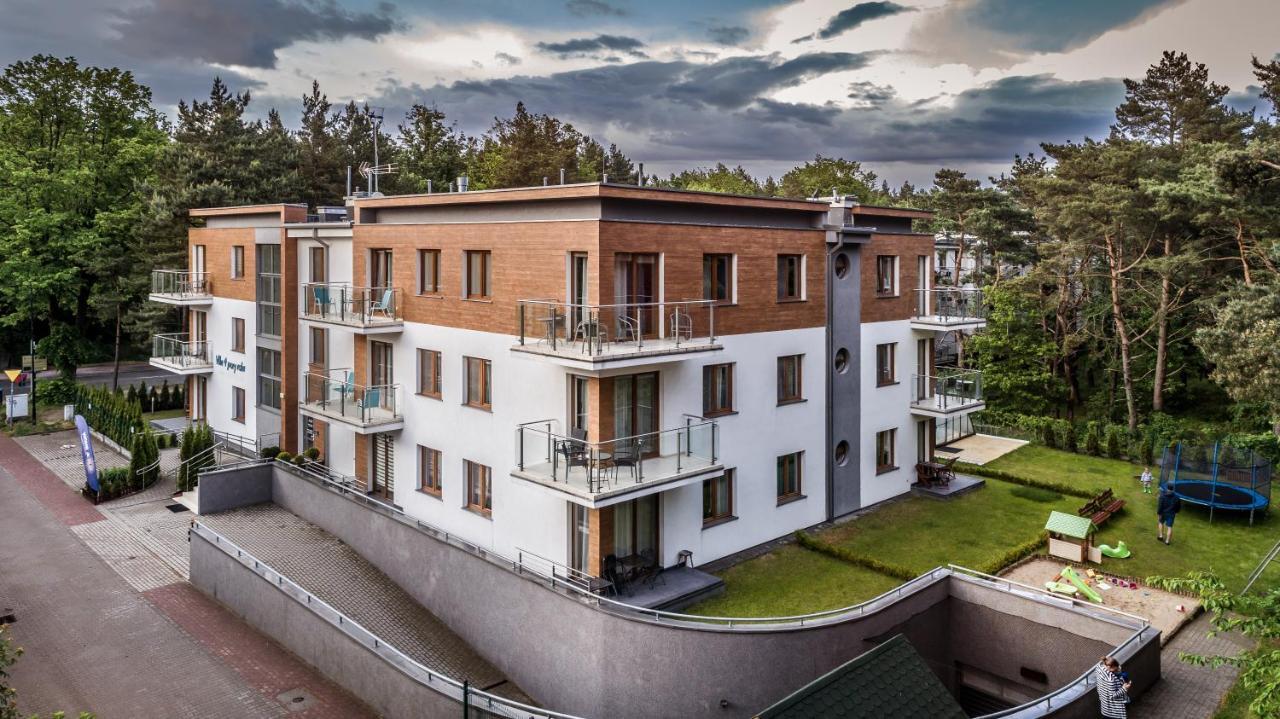 Villa 4 Pory Roku Jastrzębia Góra エクステリア 写真